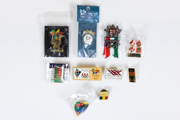 Kleine Pinsammlung Olympische Winterspiele Nagano , Pins OSW 1998