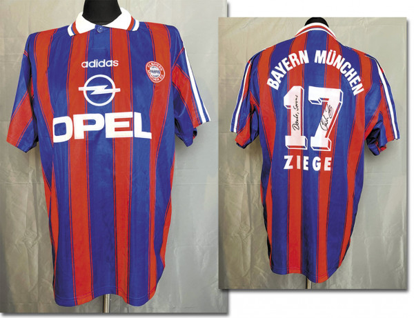 FC Bayern 1996 Fanshirt with Autograph